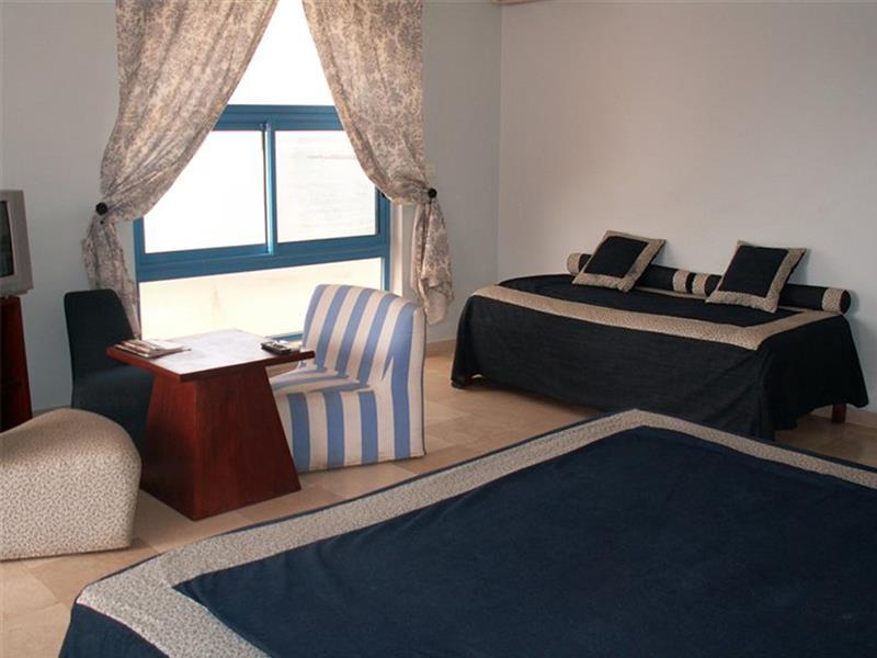 Hotel La Madrague Dakar Zewnętrze zdjęcie
